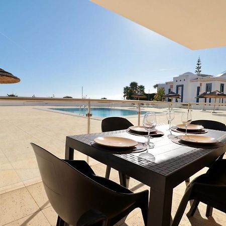 Апартаменты Olhos De Agua 1Br With Pool, Ac And Free Parking Албуфейра Экстерьер фото