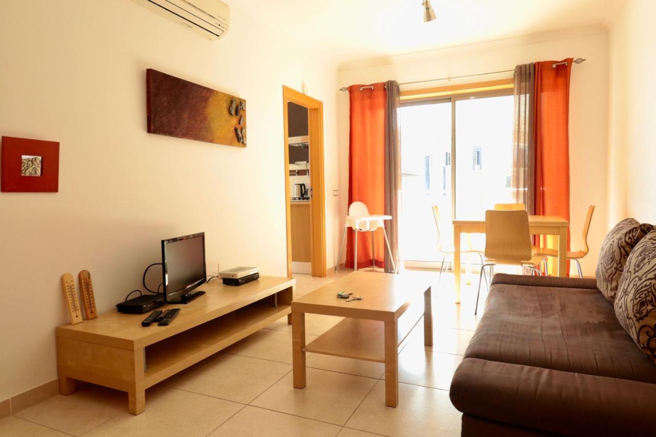 Апартаменты Olhos De Agua 1Br With Pool, Ac And Free Parking Албуфейра Экстерьер фото