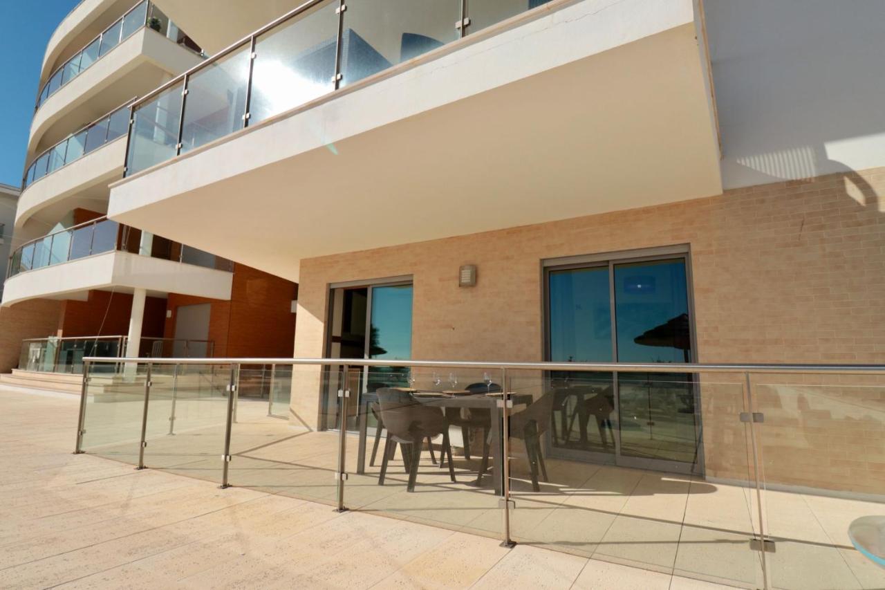 Апартаменты Olhos De Agua 1Br With Pool, Ac And Free Parking Албуфейра Экстерьер фото