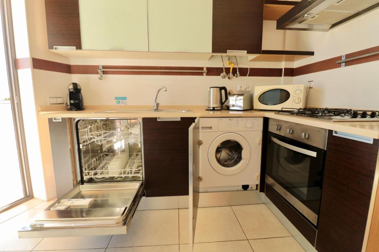 Апартаменты Olhos De Agua 1Br With Pool, Ac And Free Parking Албуфейра Экстерьер фото