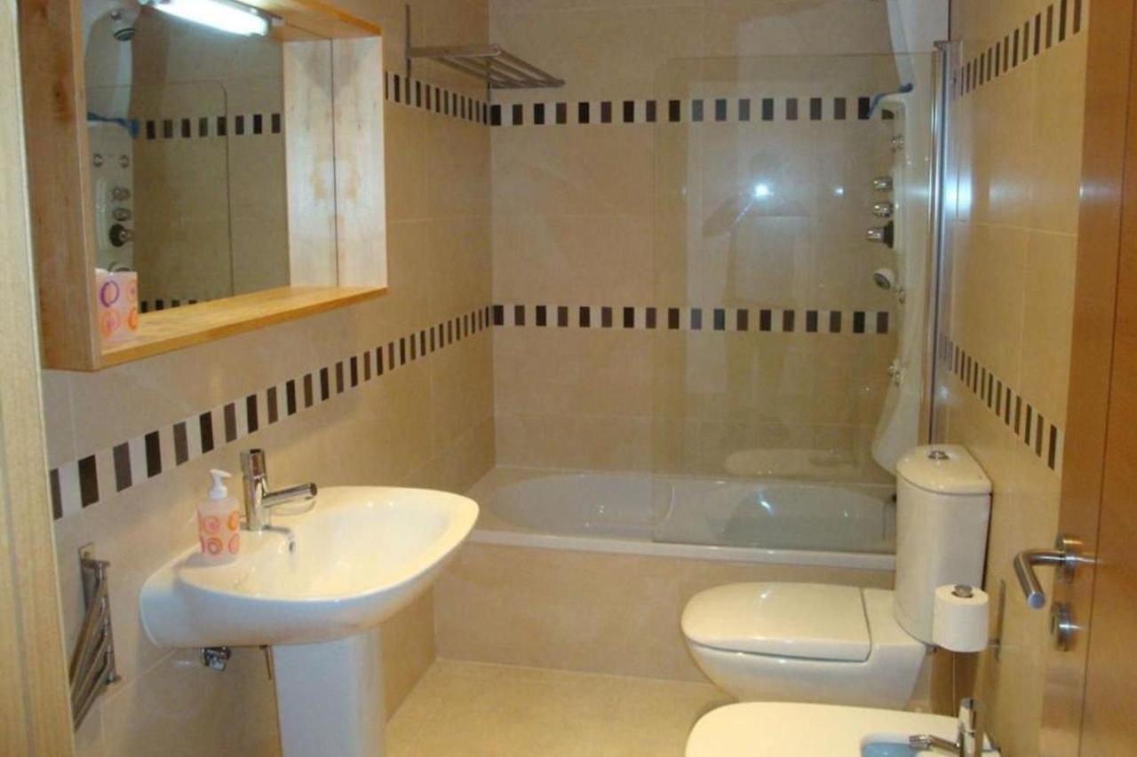 Апартаменты Olhos De Agua 1Br With Pool, Ac And Free Parking Албуфейра Экстерьер фото