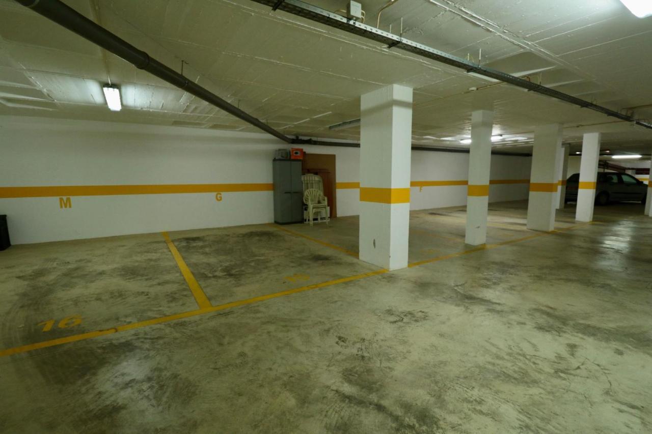 Апартаменты Olhos De Agua 1Br With Pool, Ac And Free Parking Албуфейра Экстерьер фото